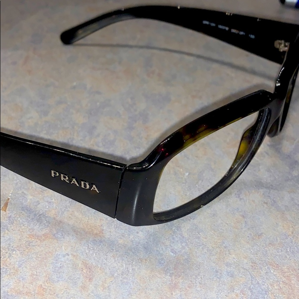 Prada sunglasses - Picture 3 of 5